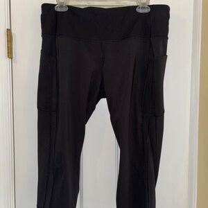 Athleta Ultimate Stash II Capri Leggings with Hidden Pockets Black XL